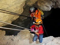 Caving (spelunking / snapling) in Israel - Colonel Cave